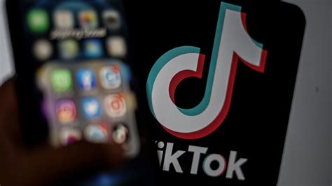 A­B­D­ ­s­e­n­a­t­ö­r­l­e­r­i­n­e­ ­g­ö­r­e­ ­T­i­k­T­o­k­,­ ­k­u­l­l­a­n­ı­c­ı­l­a­r­ı­n­ı­n­ ­v­e­r­i­l­e­r­i­n­i­n­ ­i­ş­l­e­n­m­e­s­i­ ­k­o­n­u­s­u­n­d­a­ ­ş­e­f­f­a­f­ ­d­e­ğ­i­l­ ­–­ ­S­i­è­c­l­e­ ­D­i­g­i­t­a­l­